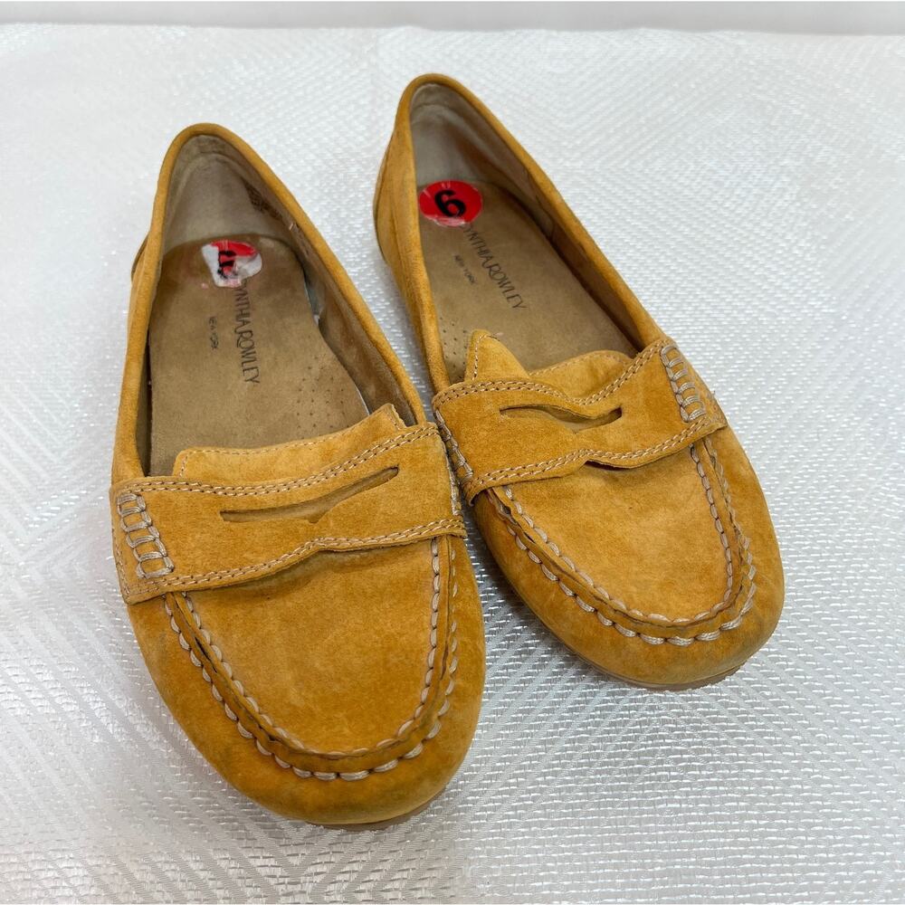Suede Driving Moccasins Women's US 6M Shoes Dark Yellow Tan Cynthia Rowley